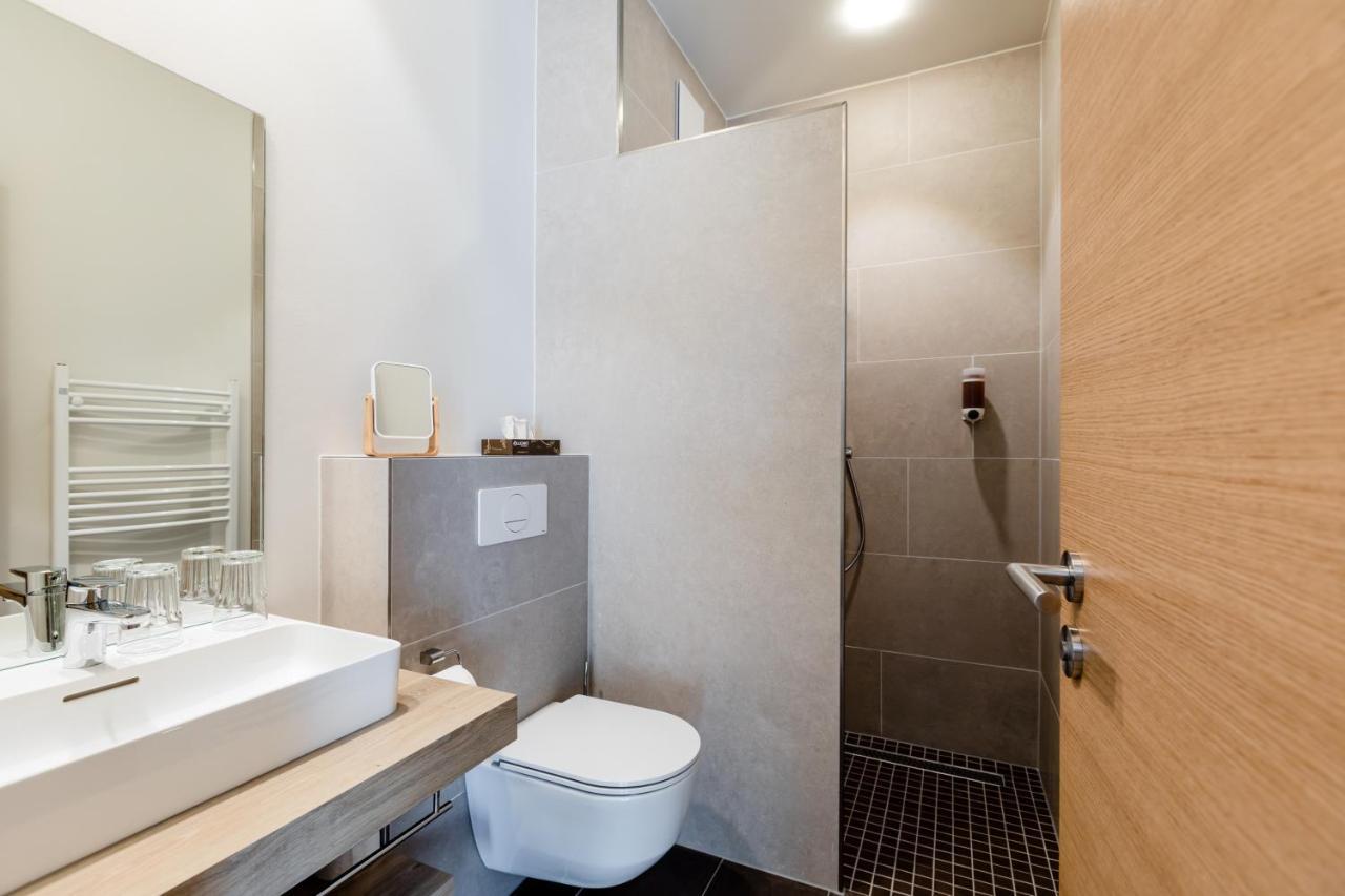 Hotel Martha Beringen Bagian luar foto